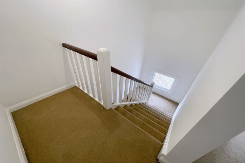 Flat Pelham Road in Seaford