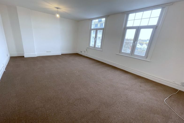 Flat Pelham Road in Seaford