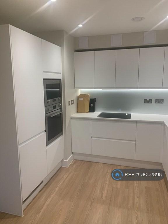 Flat Sevier Street in Bristol