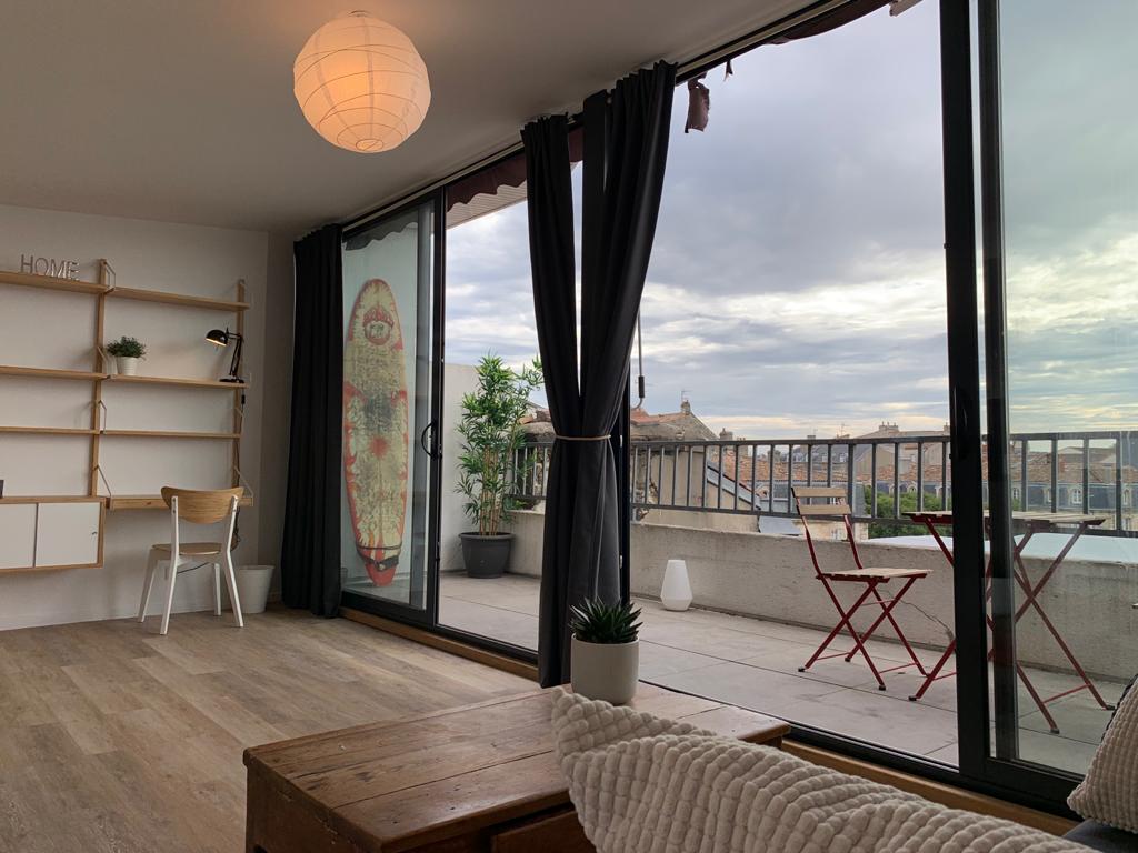 Appartement Place des Capucins à Bordeaux