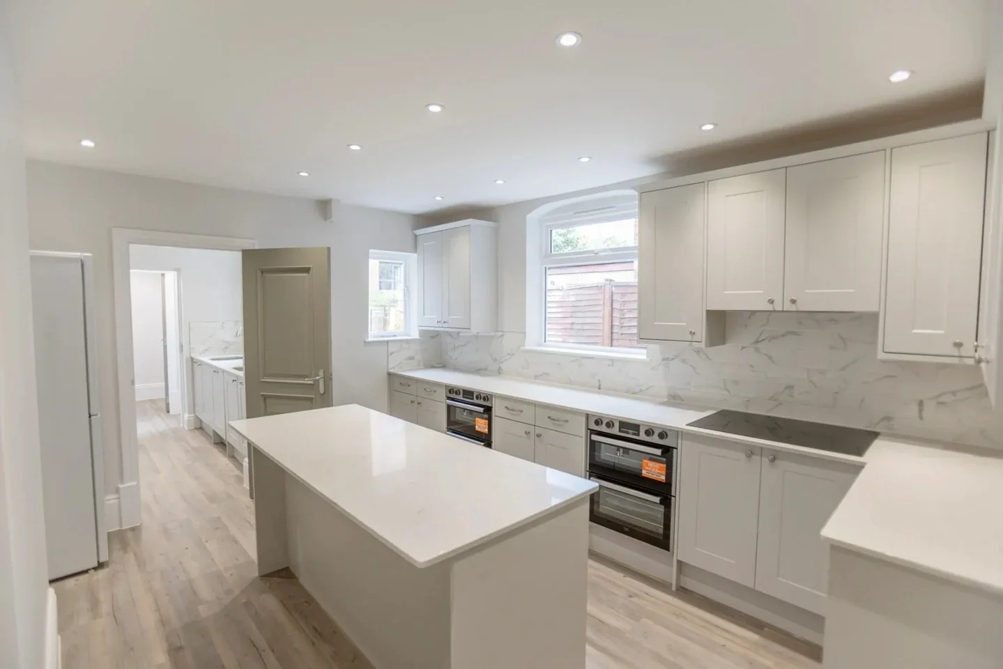 Room Orlando Road in Greater London