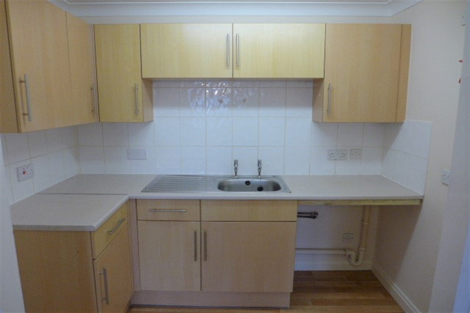 Flat Anne Mews in Greater London
