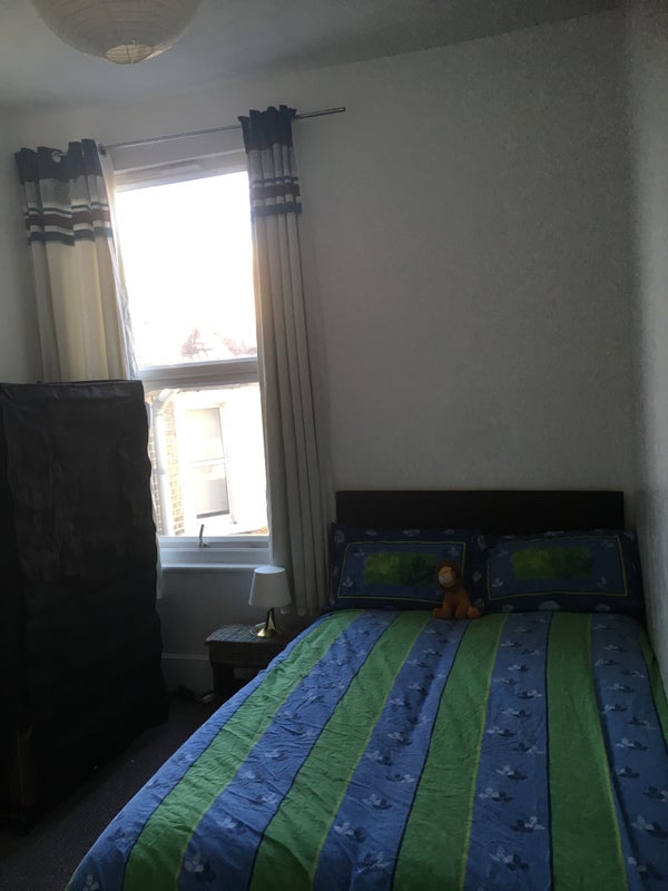 Room Childeric Road in Greater London