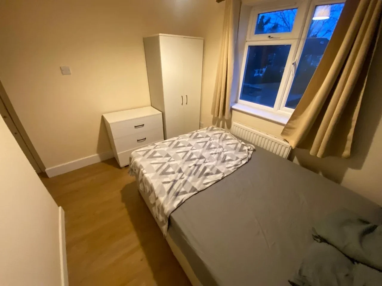 Room The Glen in Greater London