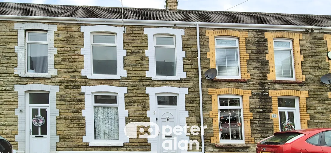 House Penrhiewtyn Street in Neath