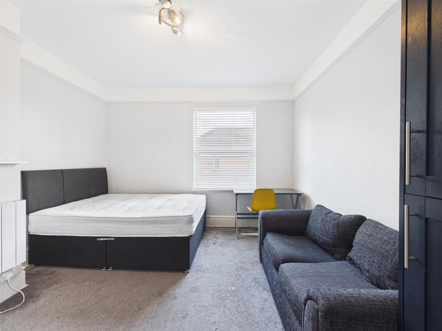 Flat Leicester Road in Charnwood