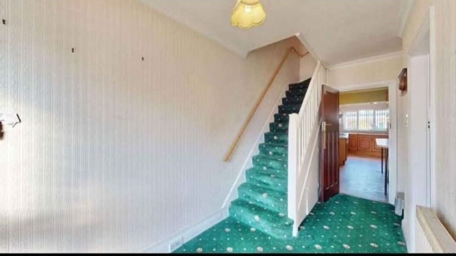 House Ballards Road in Greater London