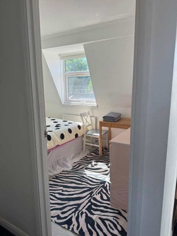 Room Sandringham Road in Greater London