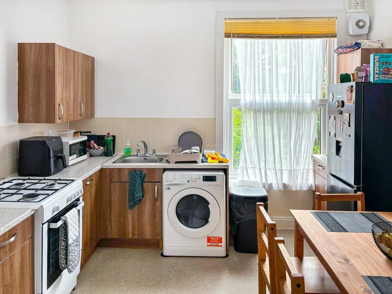 Room Wightman Road in Greater London