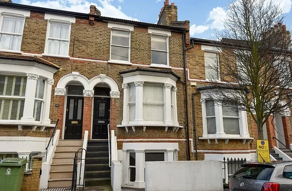 Flat Copleston Road in Greater London