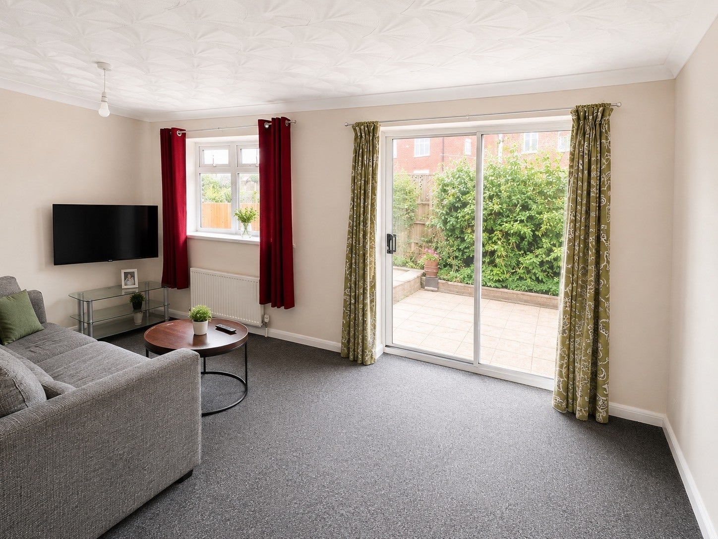 House Headland Close in Chesterfield