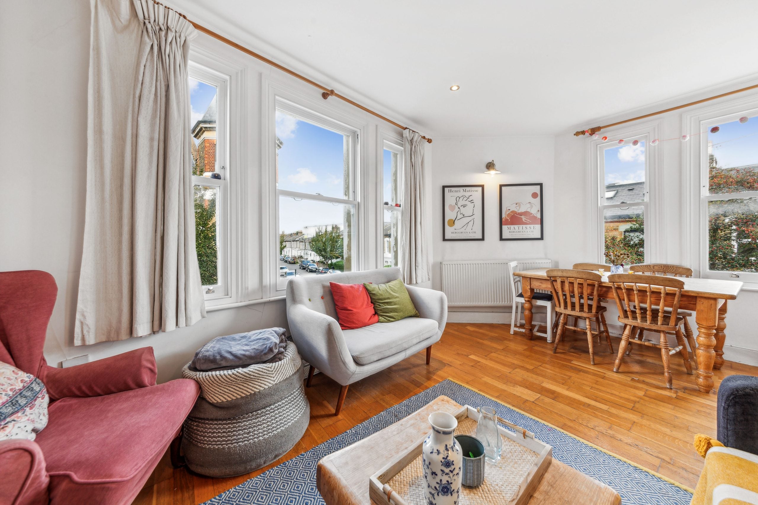 Flat Probert Road in Greater London