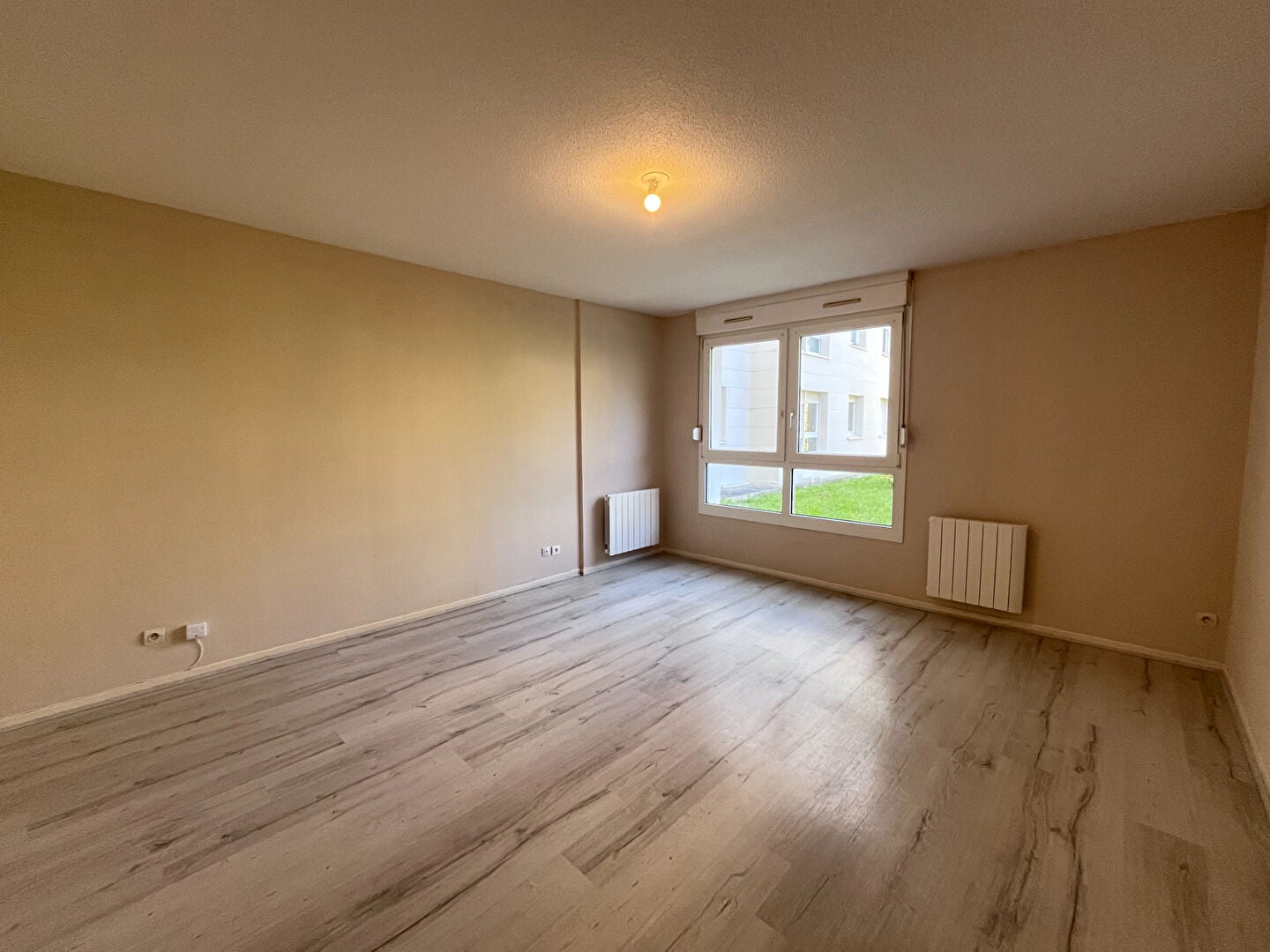 Flat Rue Ponsardin in Reims