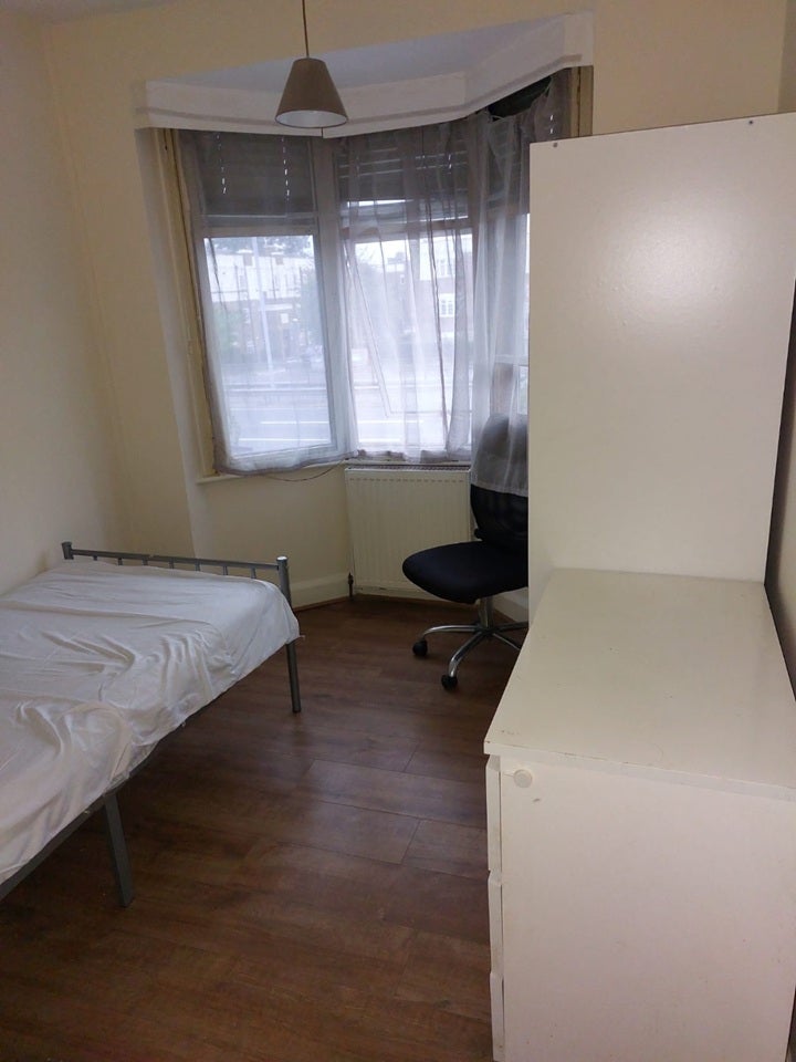 Room Page Street in Greater London