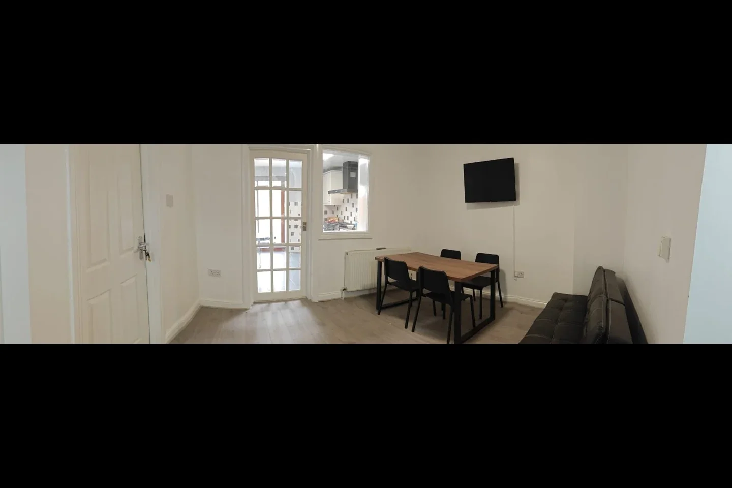 Room Wheatash Road in Borough of Runnymede