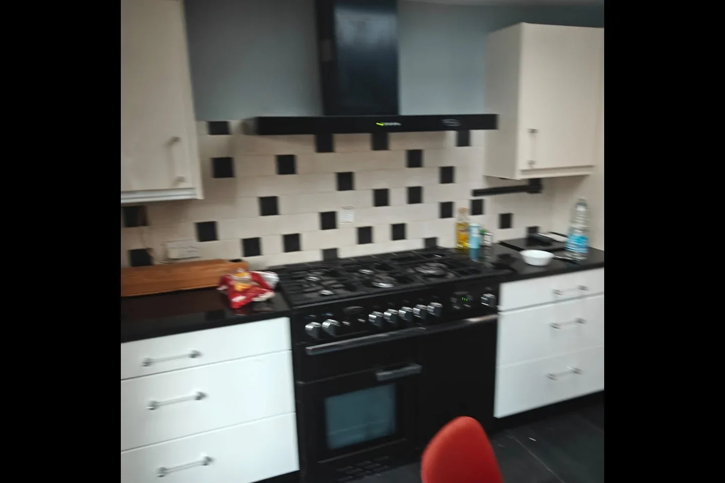 Room Wheatash Road in Borough of Runnymede