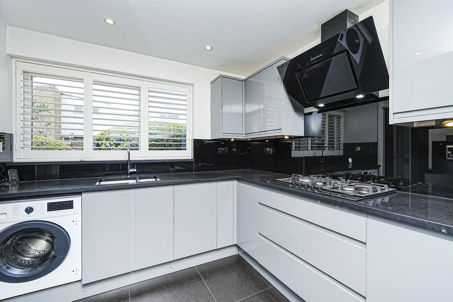 House Orchard Way in Greater London