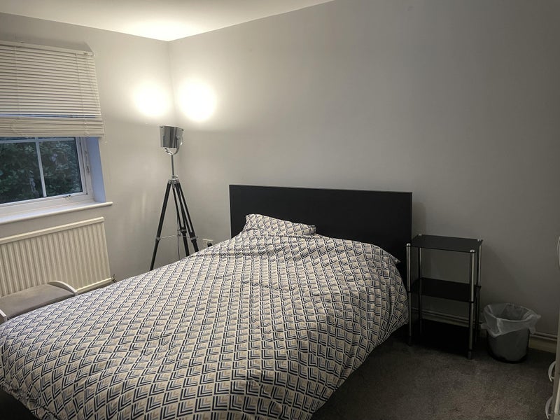 House Hickling Close in Luton