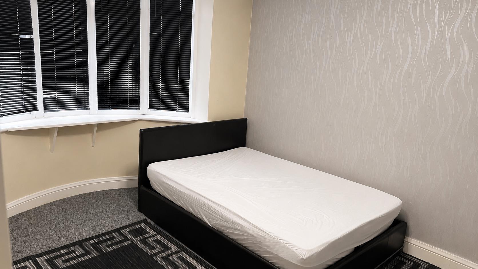Flat Catherine Gardens in Greater London