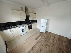 Flat Dewsbury Road in Leeds