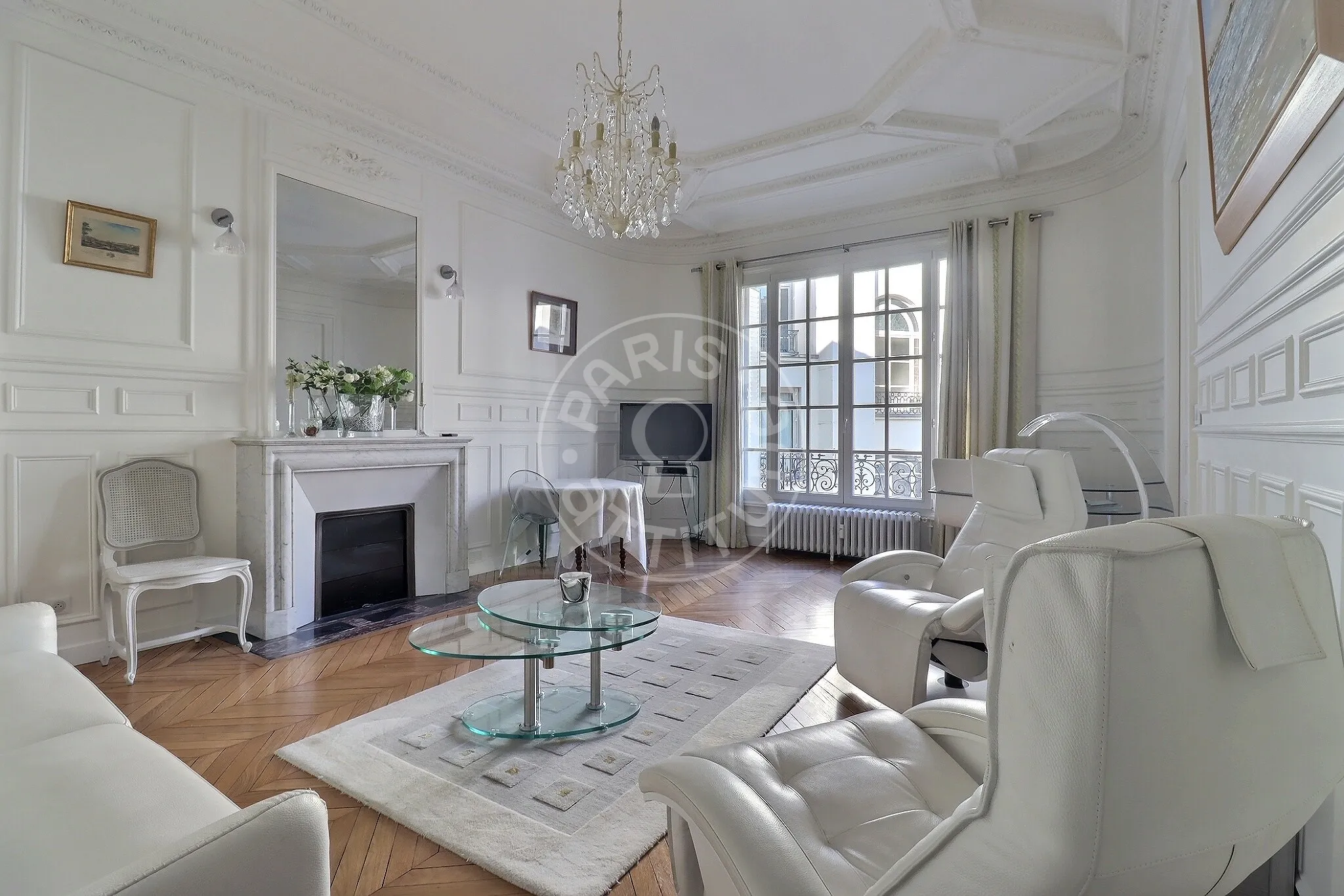 Appartement Rue Villaret de Joyeuse à Paris