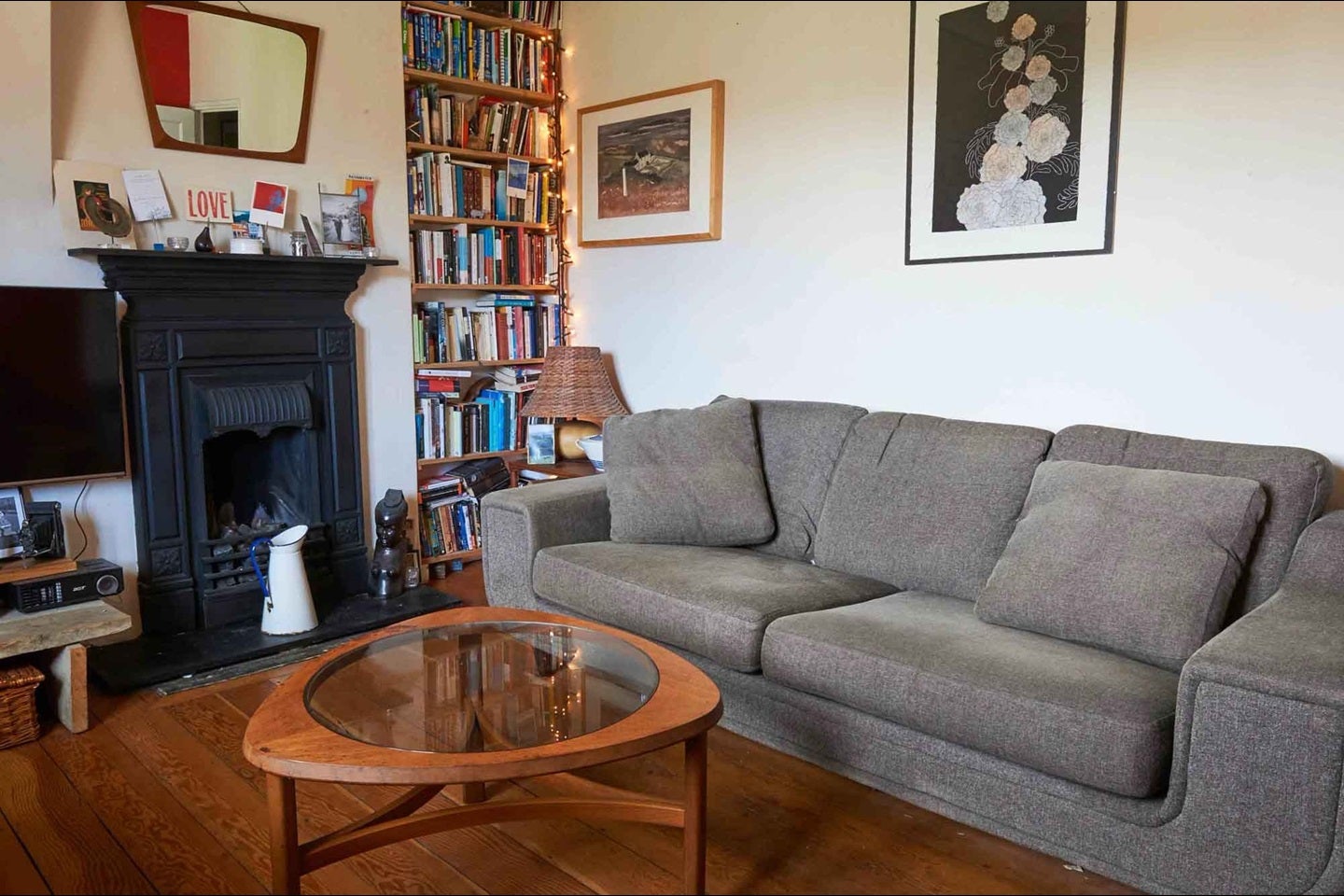 Flat Mount Earl Gardens in Greater London