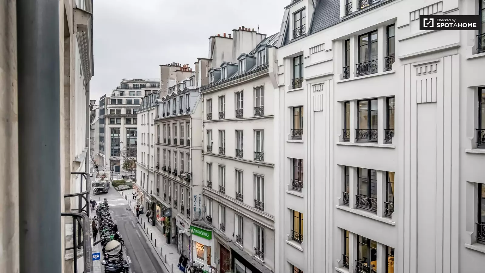 Appartement Rue Léopold-Bellan à Paris