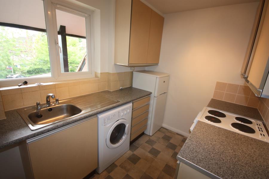 Flat The Mount in Guildford
