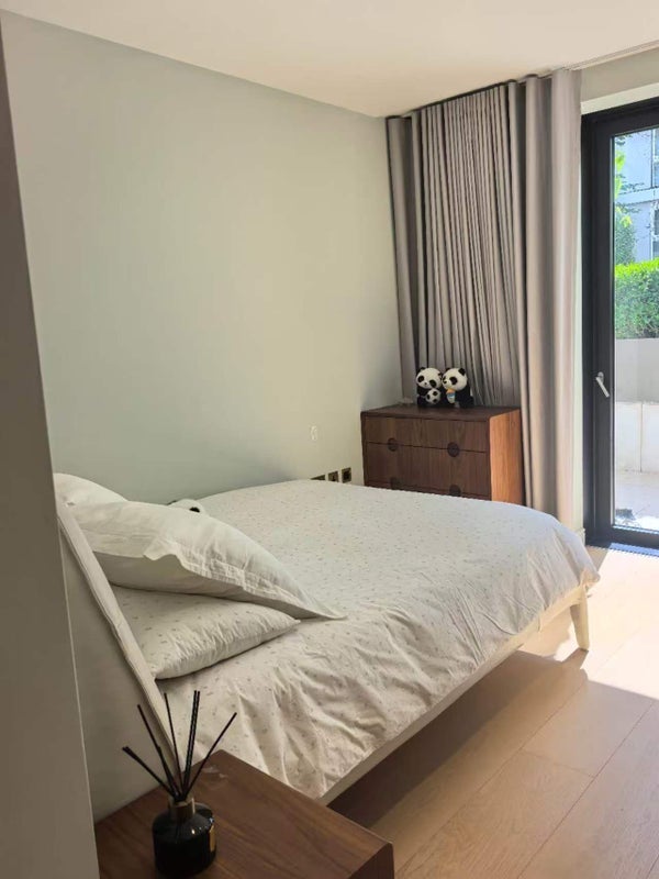 Room Portugal Street in City of Westminster