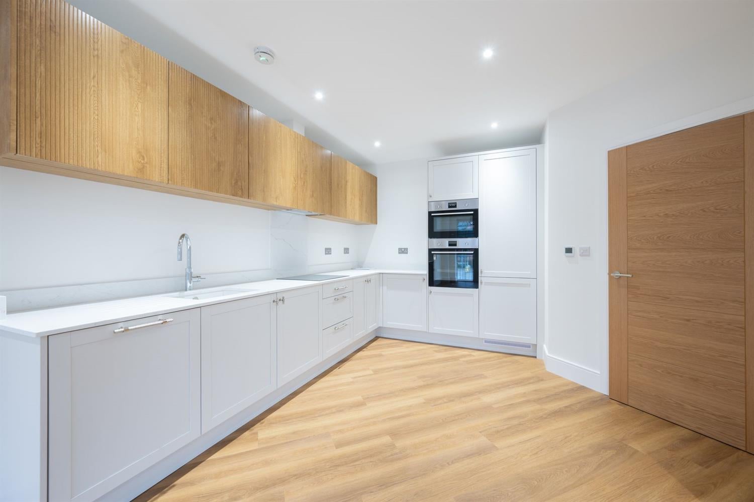 Flat North Parade in Horsham