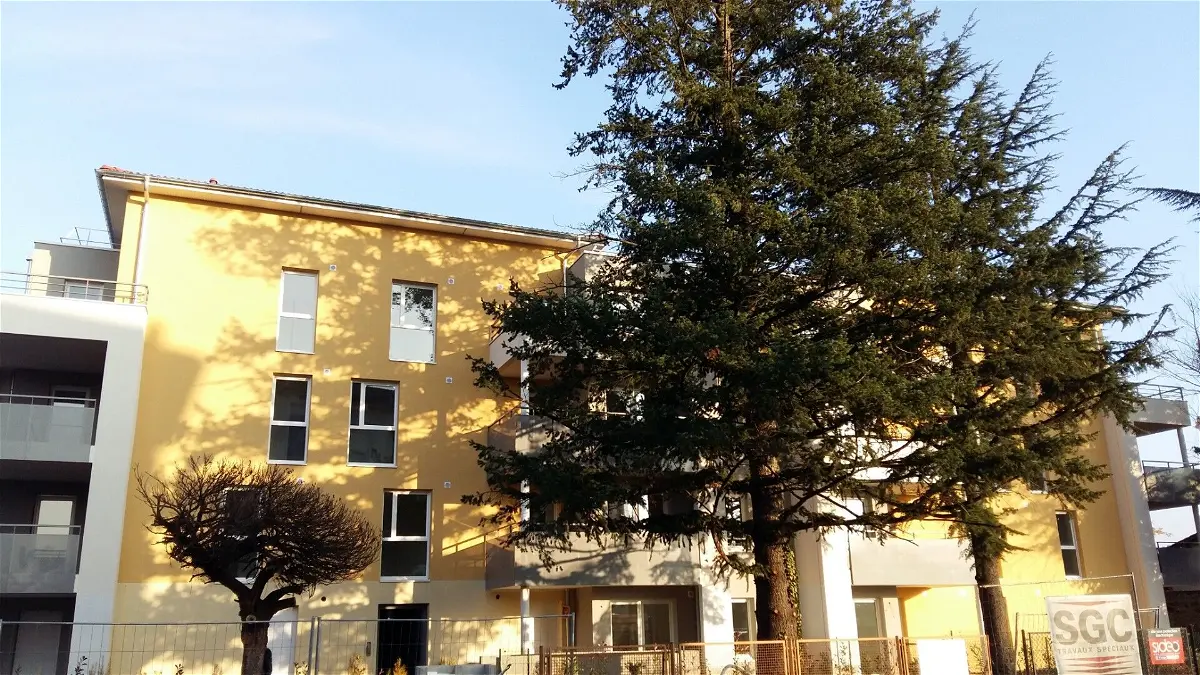 Flat Avenue du Châter in Francheville
