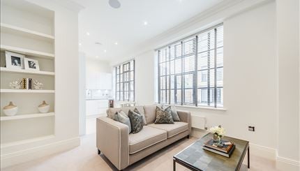 Flat Rainville Road in Greater London
