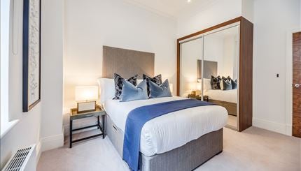 Flat Rainville Road in Greater London