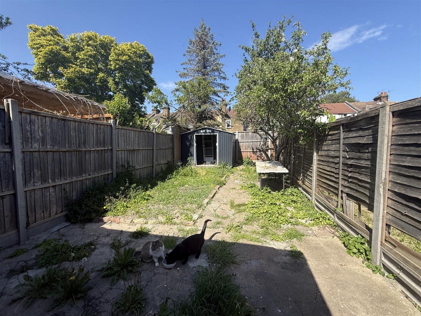 House Denny Road in Greater London