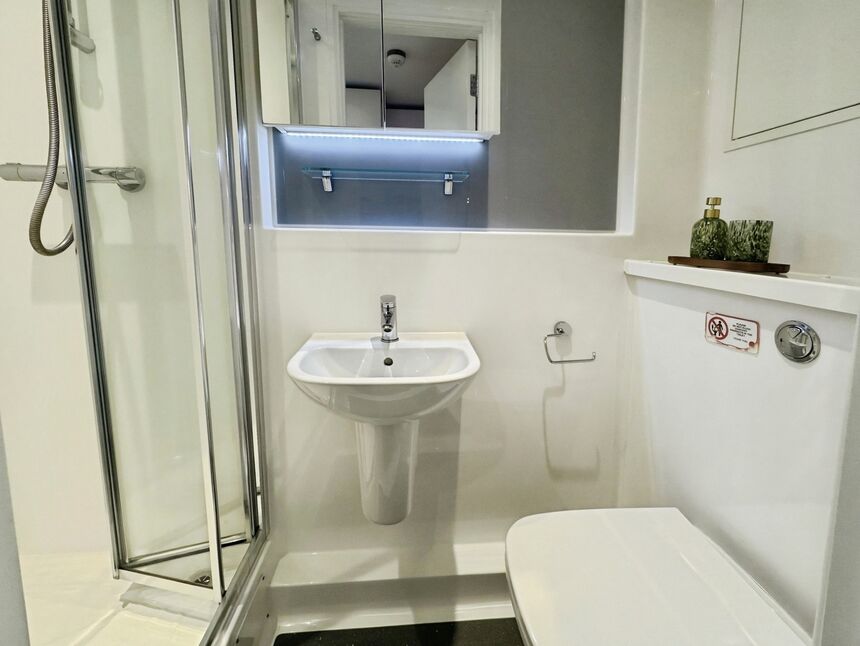 Flat Magna Square in Borough of Runnymede