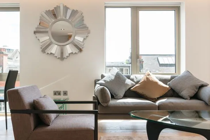 Flat Duchess Walk in Greater London