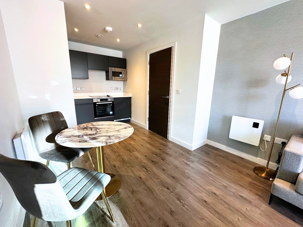 Flat Worrall Street in Salford