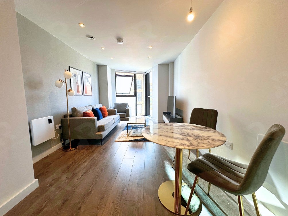 Flat Worrall Street in Salford