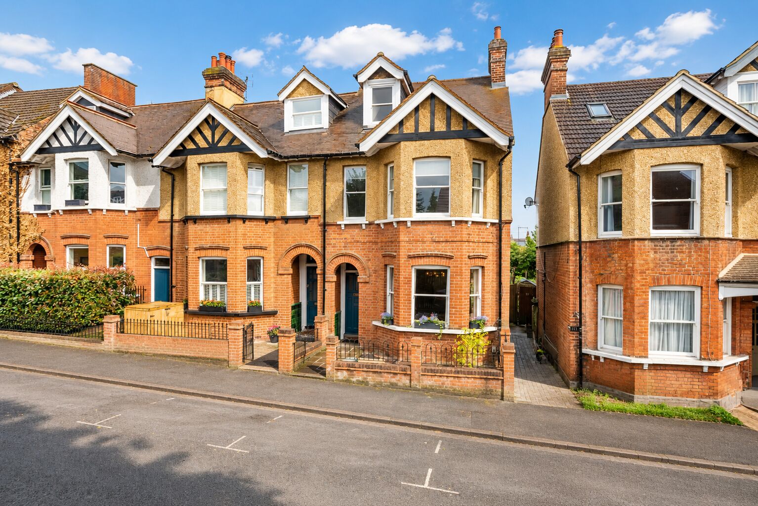 House Britton Avenue in St Albans