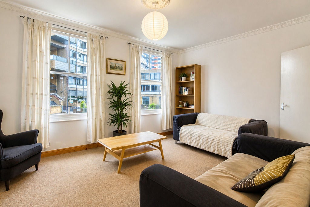 Flat Princess Street in Greater London