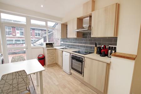 Flat Ecclesall Road in Sheffield