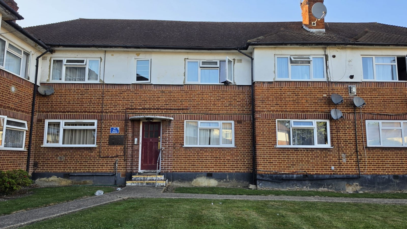 Flat Third Avenue in Greater London