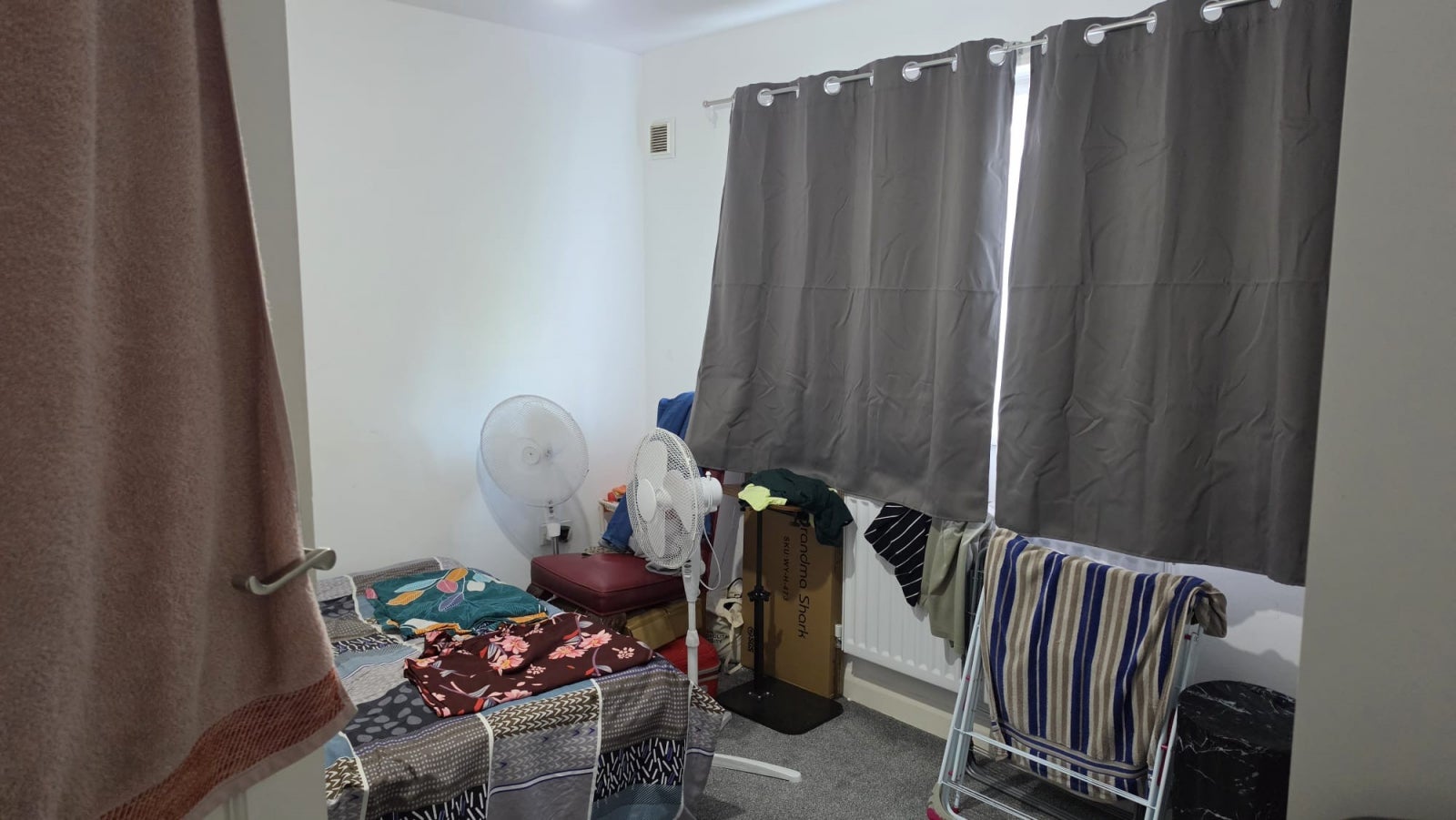 Flat Third Avenue in Greater London