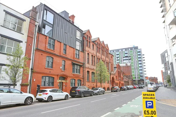 Flat Blackfriars Road in Salford