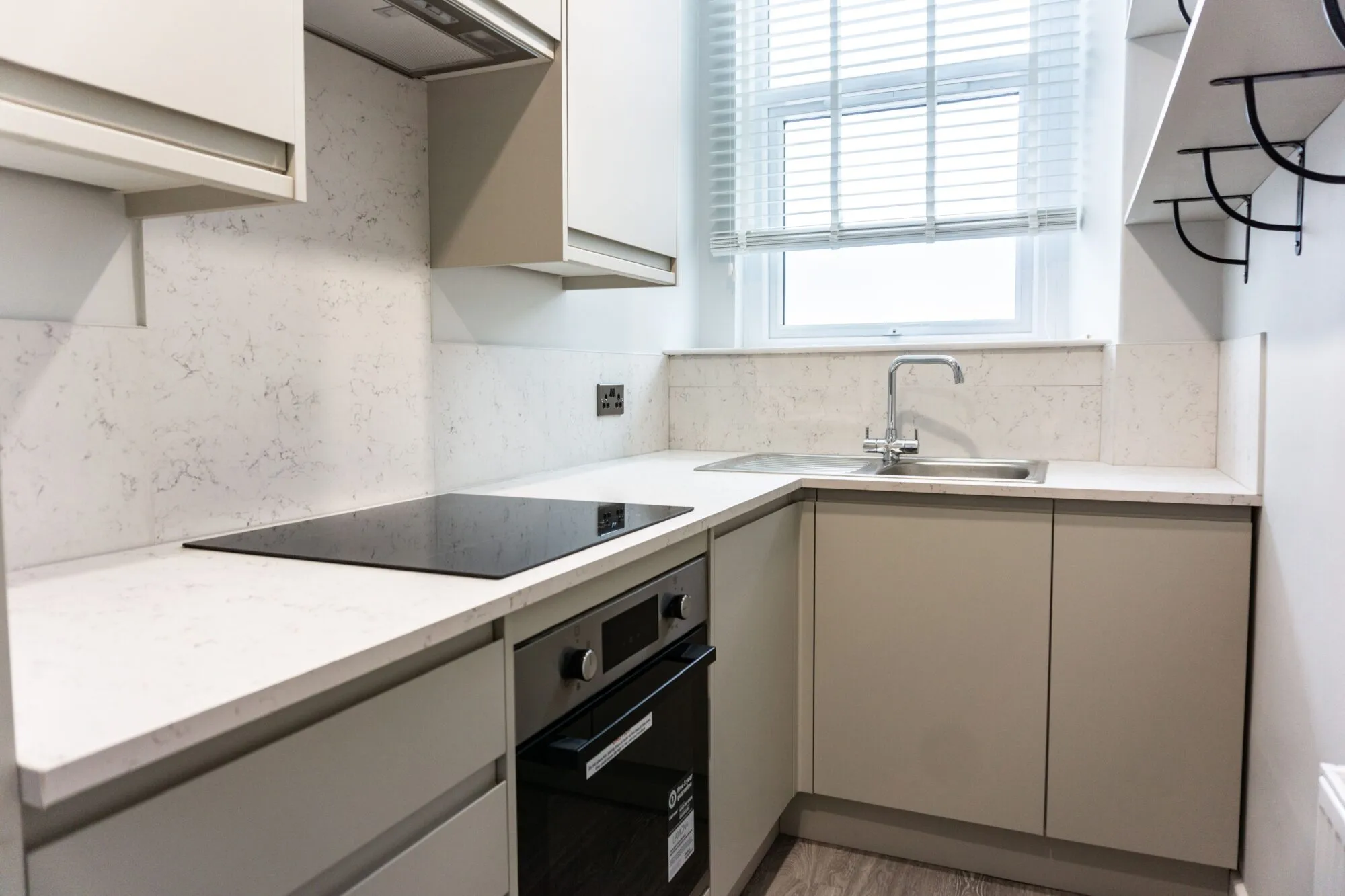 Flat Kenwood Park Road in Sheffield