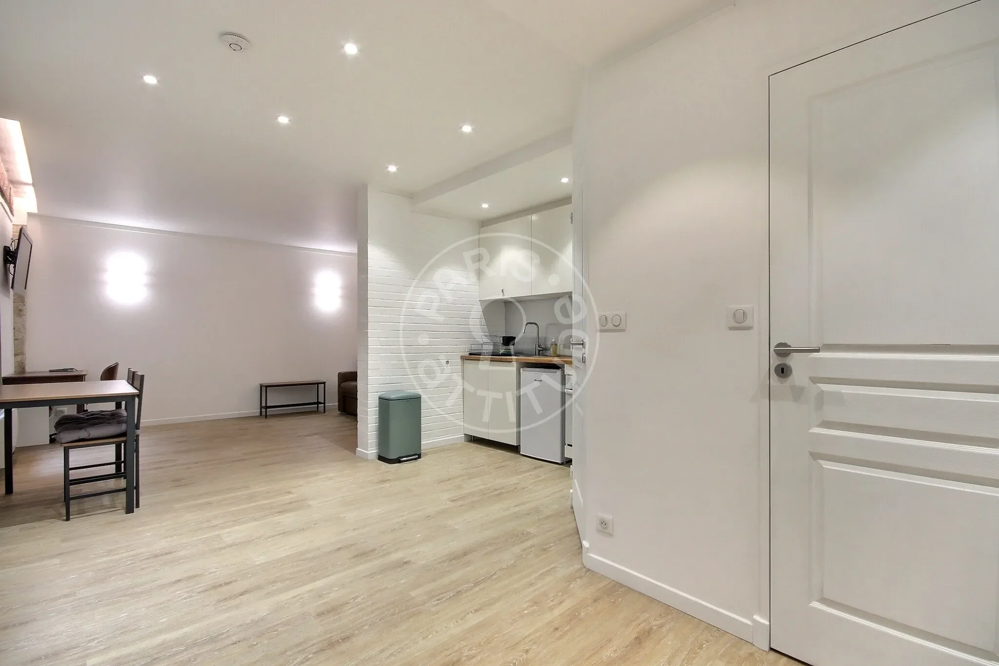 Appartement Rue des Panoyaux à Paris