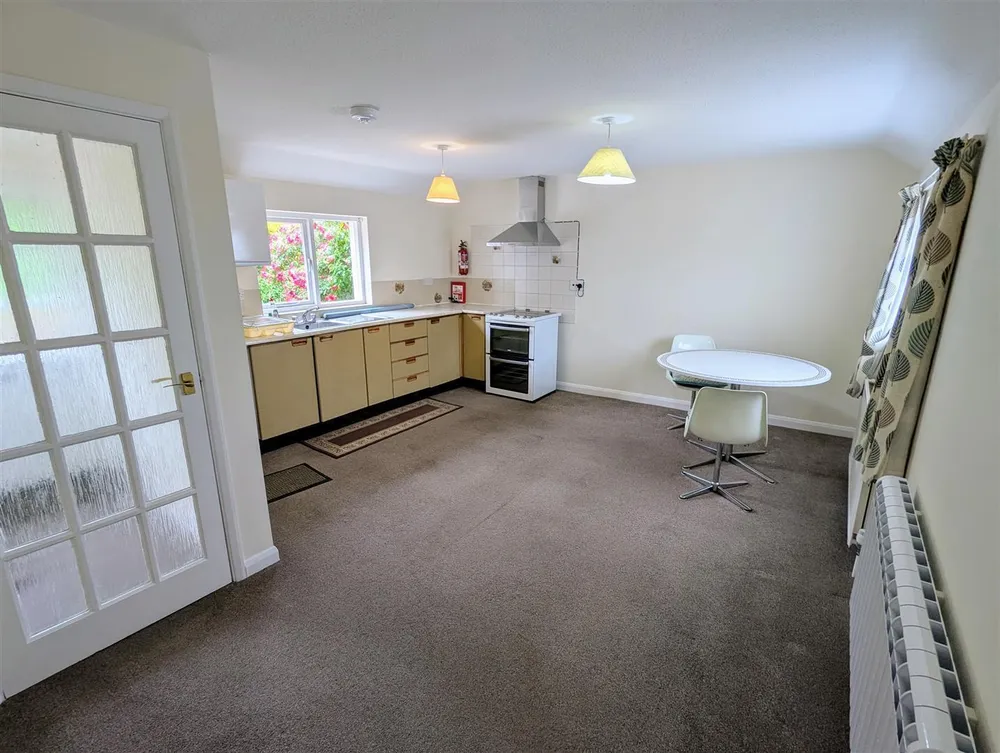 Flat Rectory Lane in North Devon