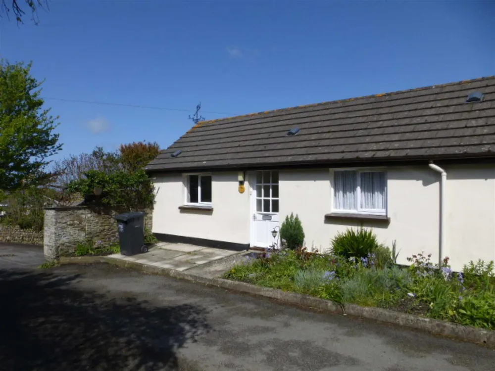 Flat Rectory Lane in North Devon