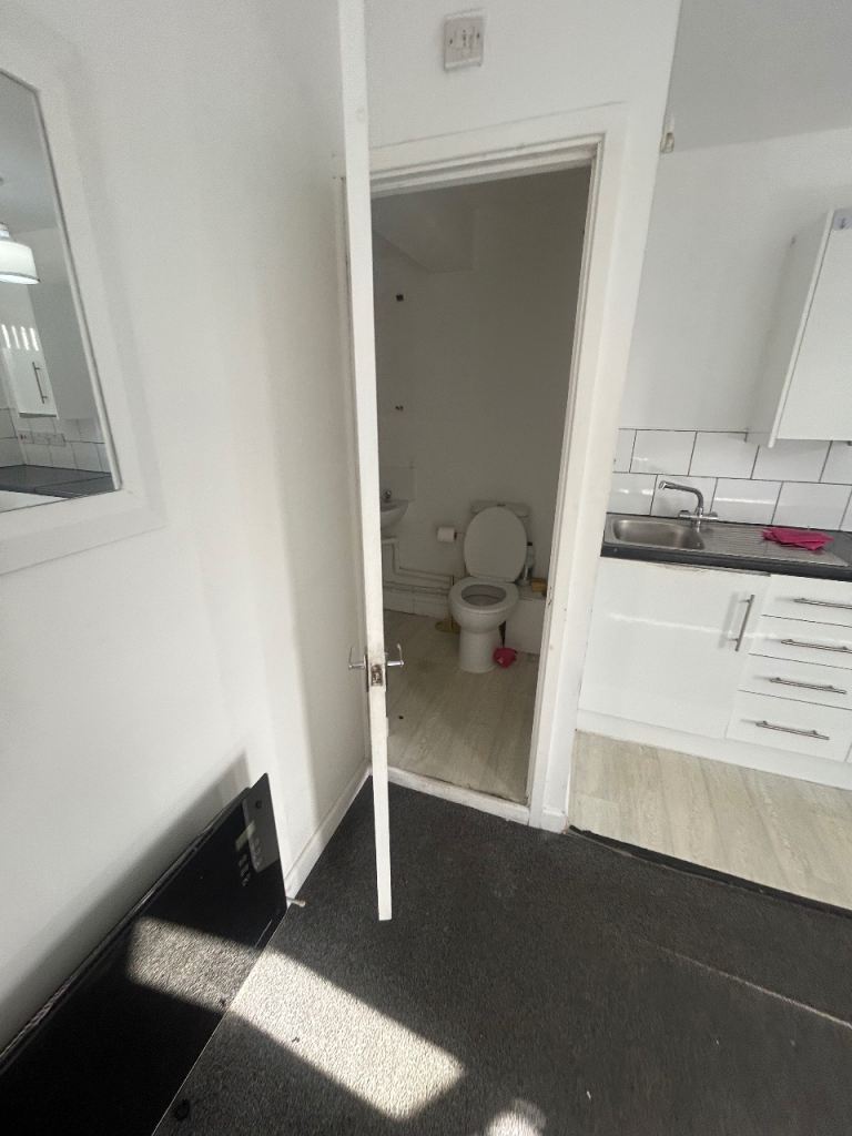 Flat Walsgrave Road in Coventry