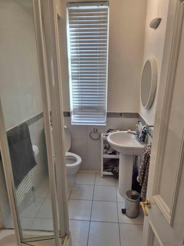 Room Canterbury Crescent in Greater London